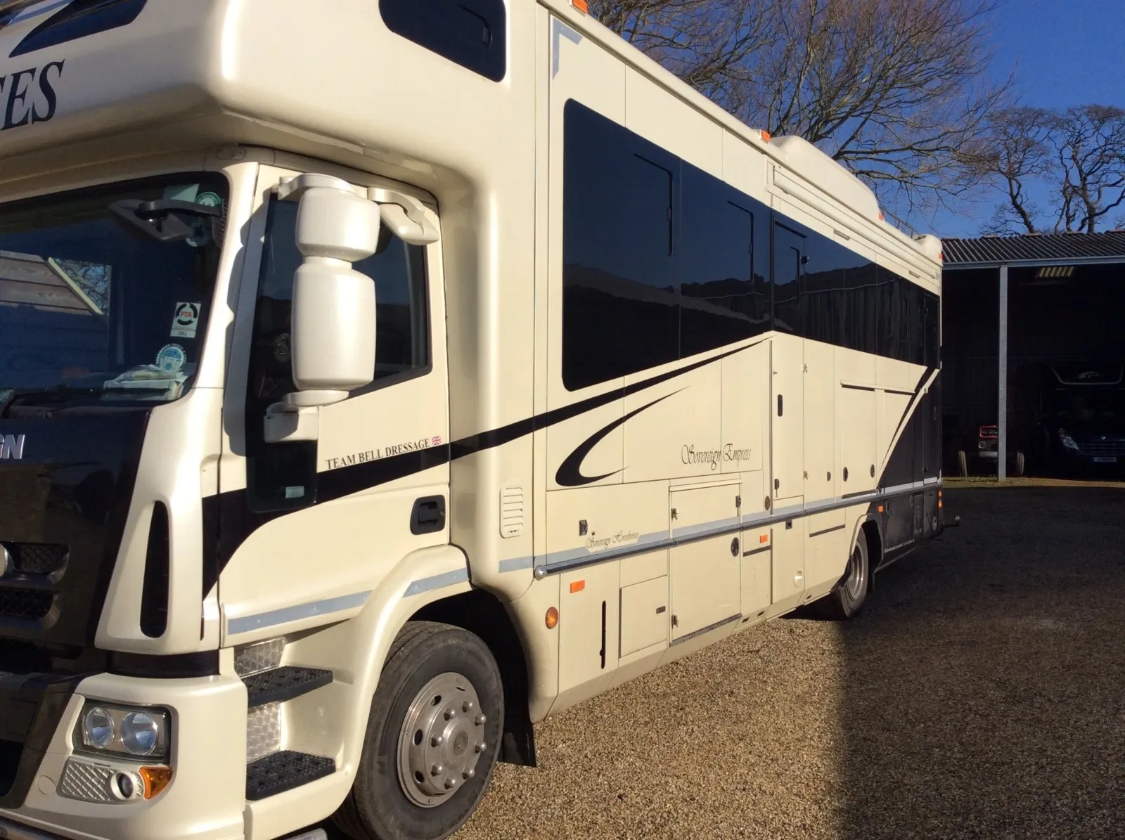 horse box cleaning before Horse Box Cleaning before