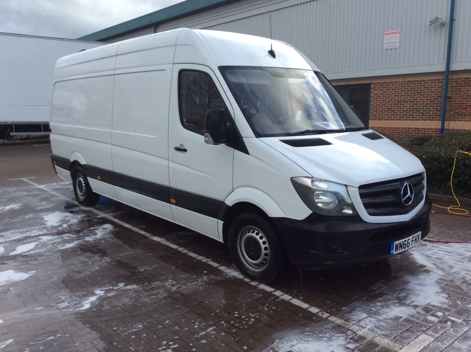 van cleaning swindon Van Cleaning Swindon